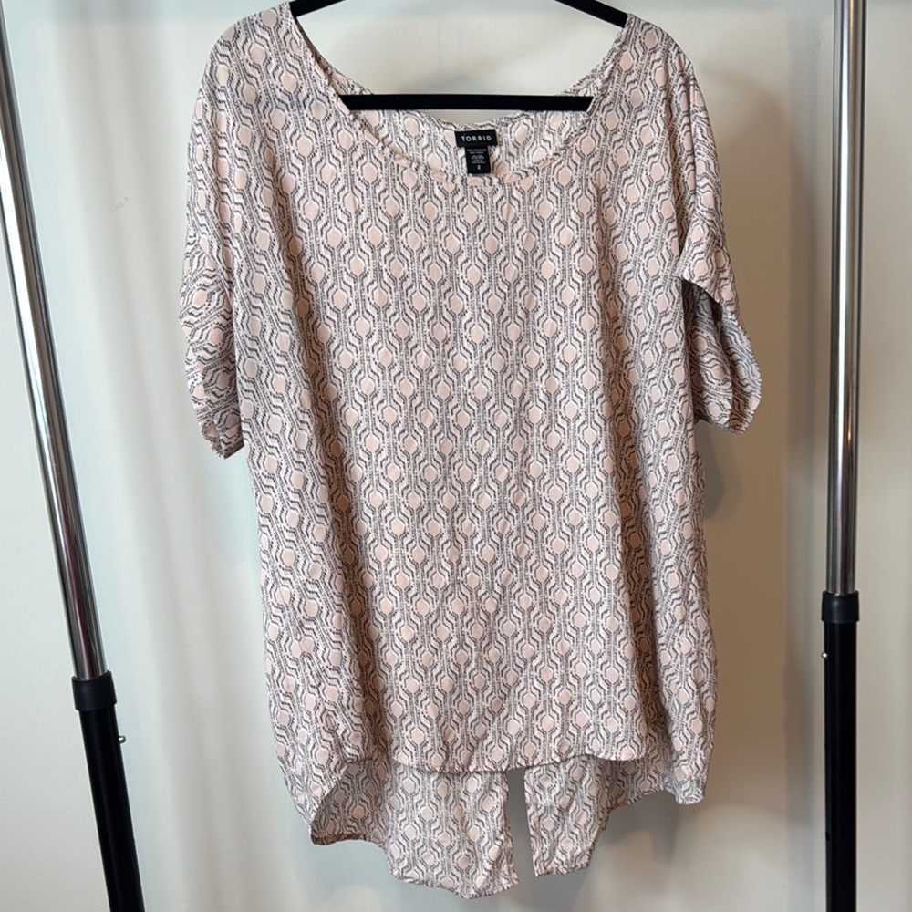 Torrid Cream and Pink Boxy Blouse with Relaxed Fit